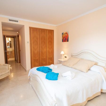 Apt With Heated Pool & Excellent Location - Todoholiday Apartment Benalmadena Exterior photo