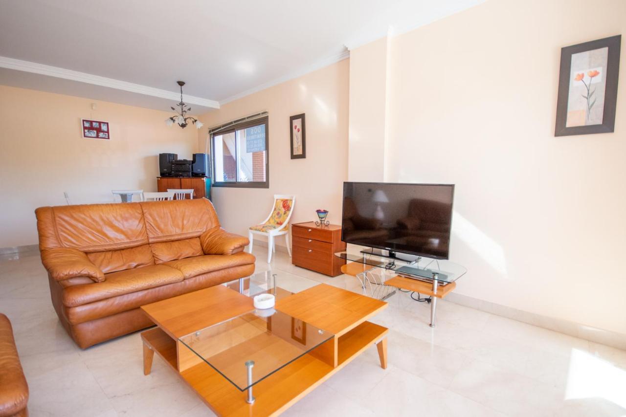 Apt With Heated Pool & Excellent Location - Todoholiday Apartment Benalmadena Exterior photo