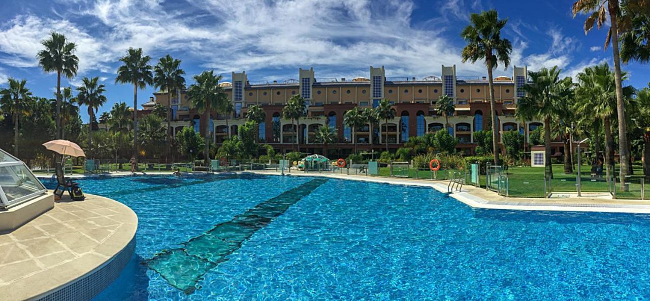Apt With Heated Pool & Excellent Location - Todoholiday Apartment Benalmadena Exterior photo